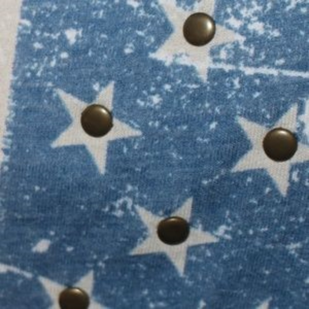 |DAYTRIP| Cold Shoulder Top Size S - Picture 6 of 8